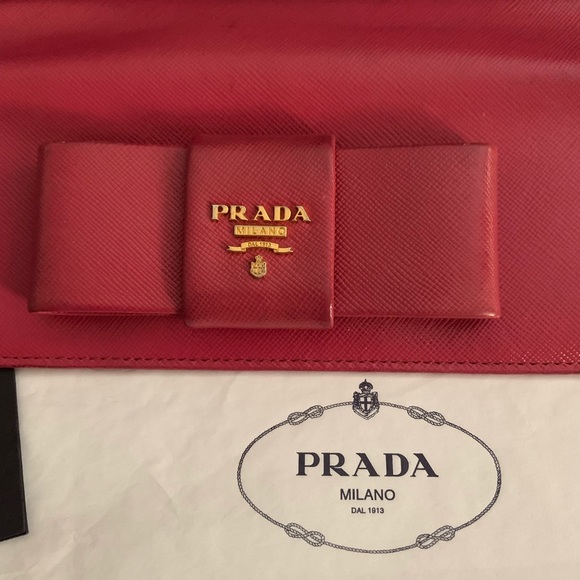 PRADA Saffiano ๐ฏ Authentic pink wallet - Picture 2 of 13